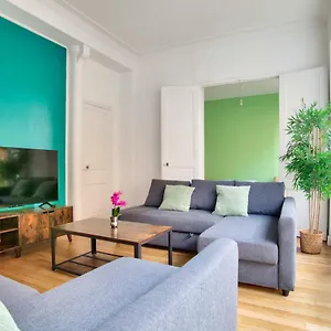 Appartement Quartier Chatelet Les Halles Free Netflix, Parijs
