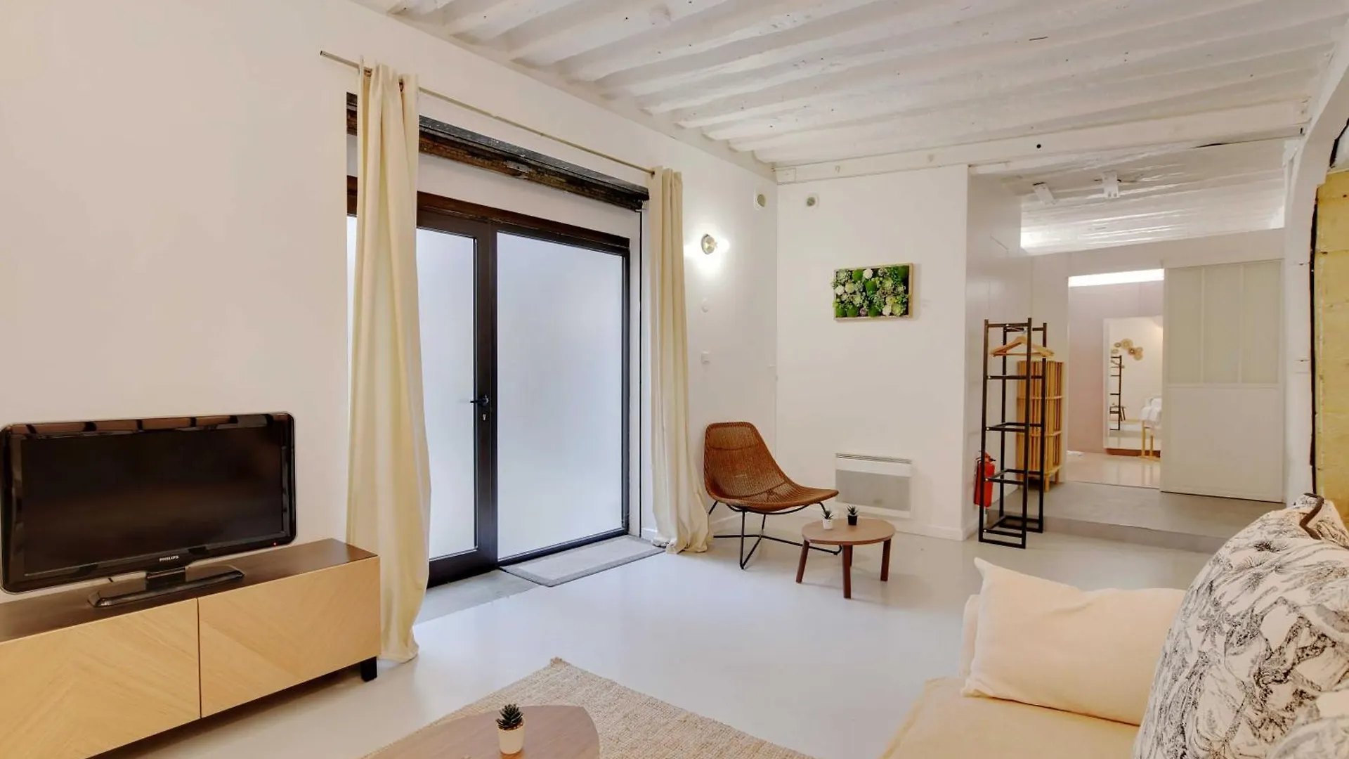 Elegant Apartment -2Br-4P- Le Marais Paris