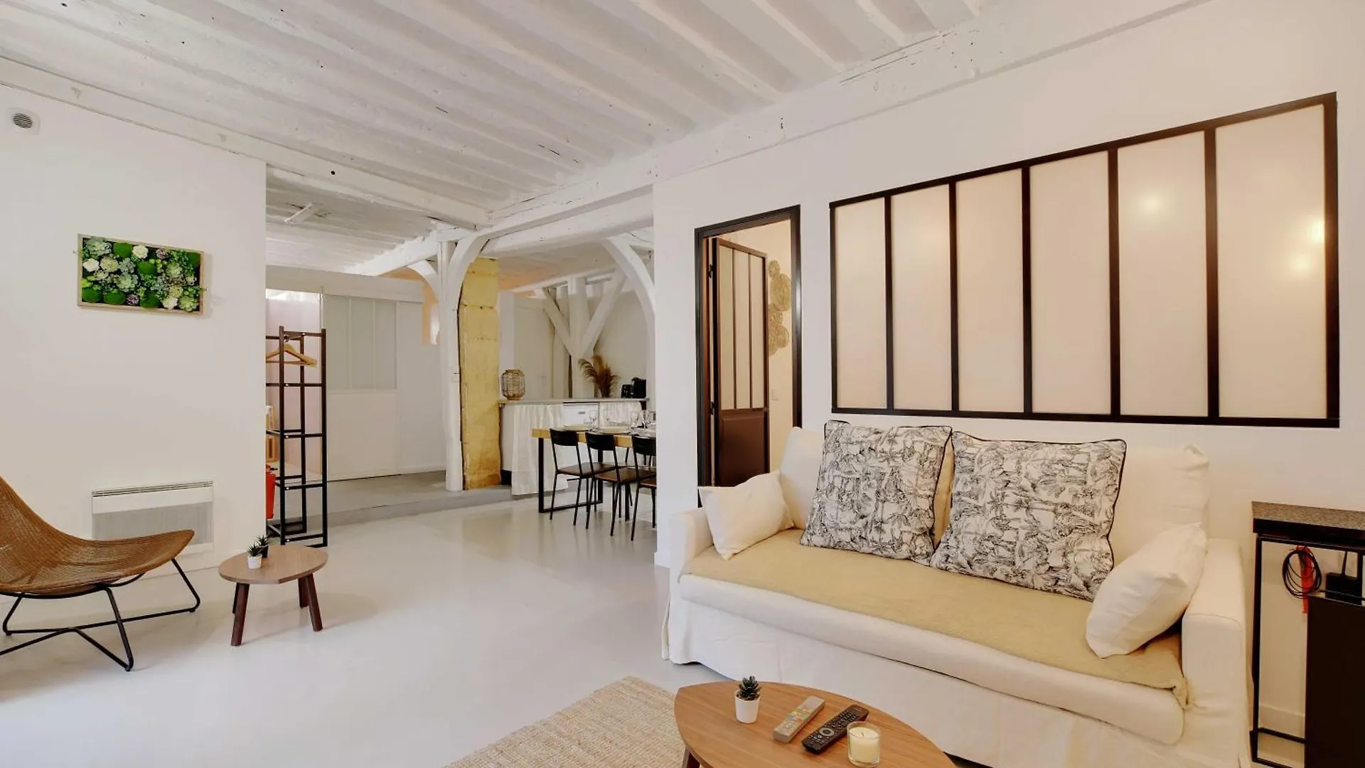 Elegant Apartment -2Br-4P- Le Marais Paris France