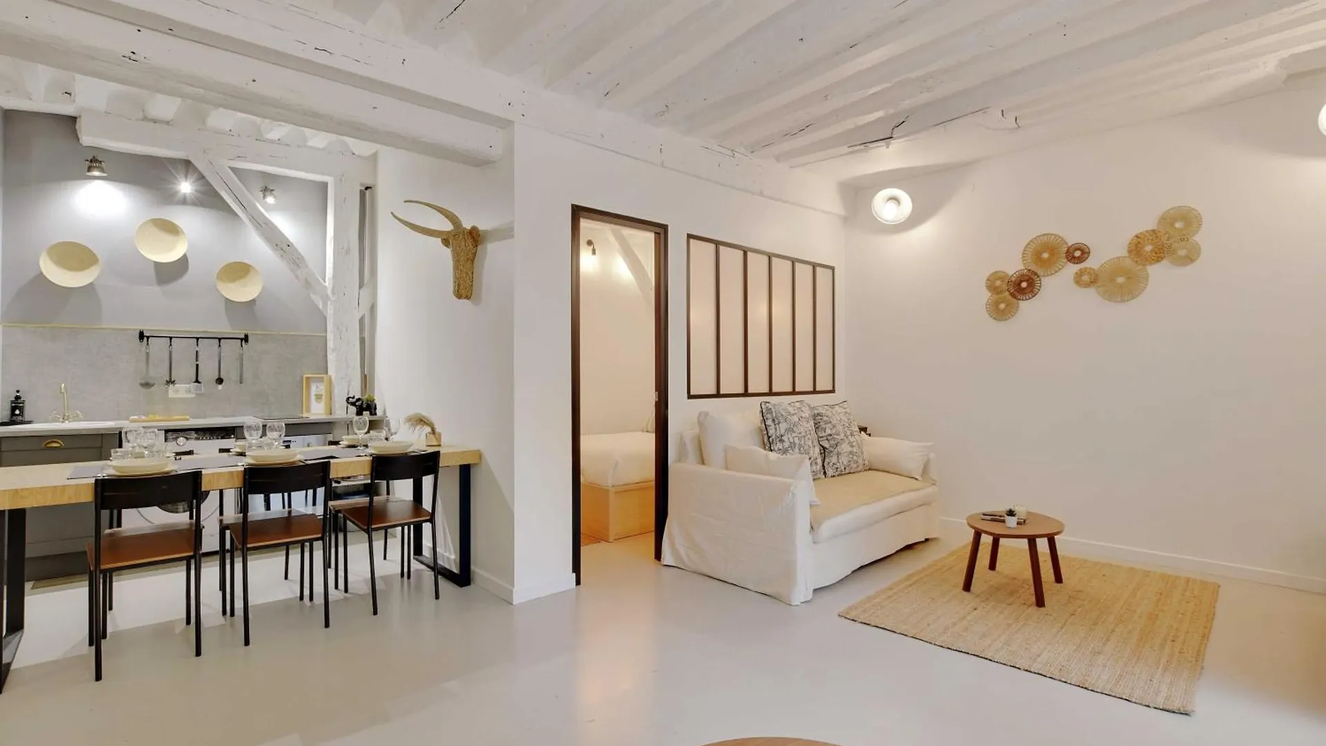 Elegant Apartment -2Br-4P- Le Marais Paris 0*,  France