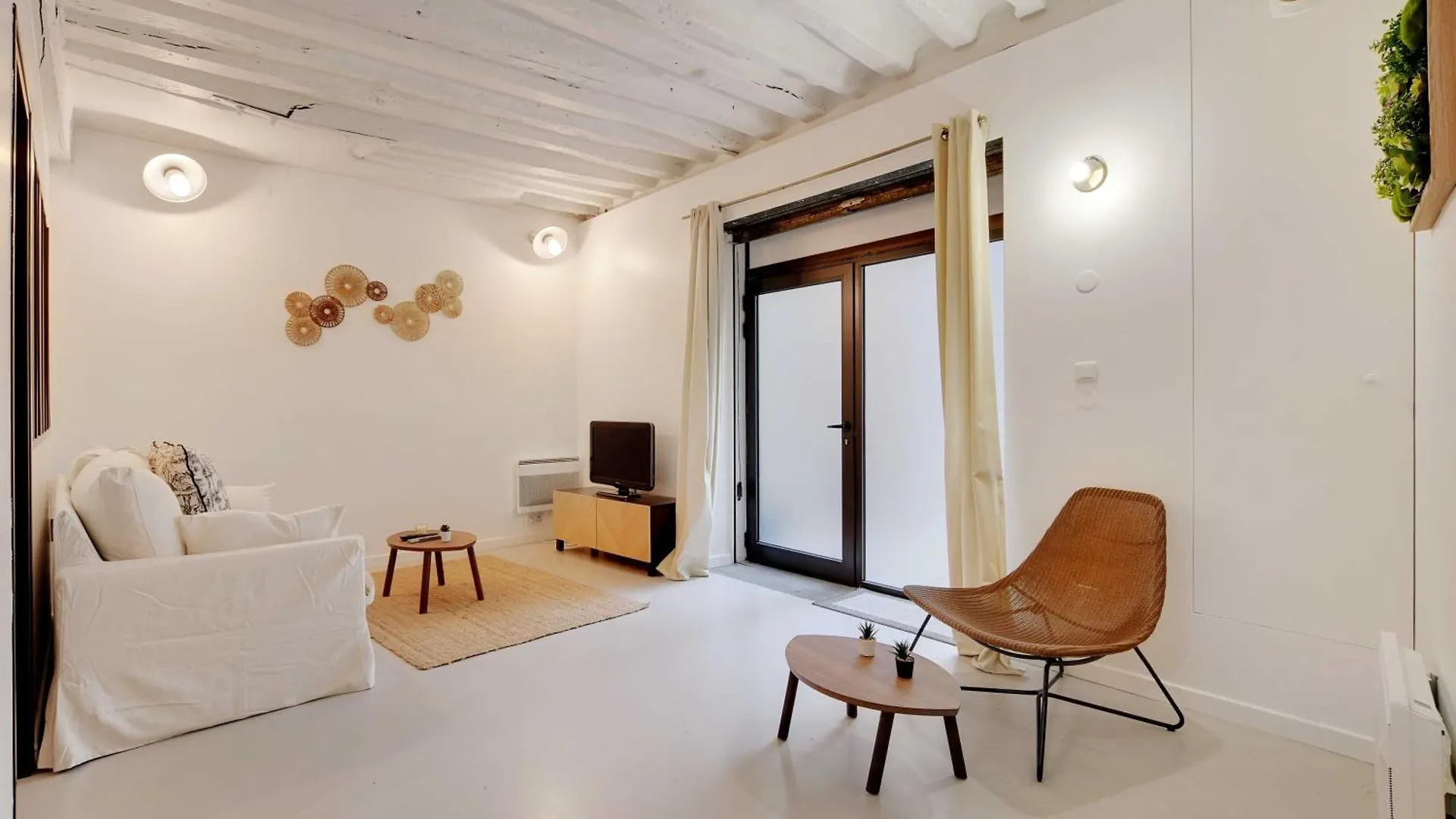 Elegant Apartment -2Br-4P- Le Marais Paris